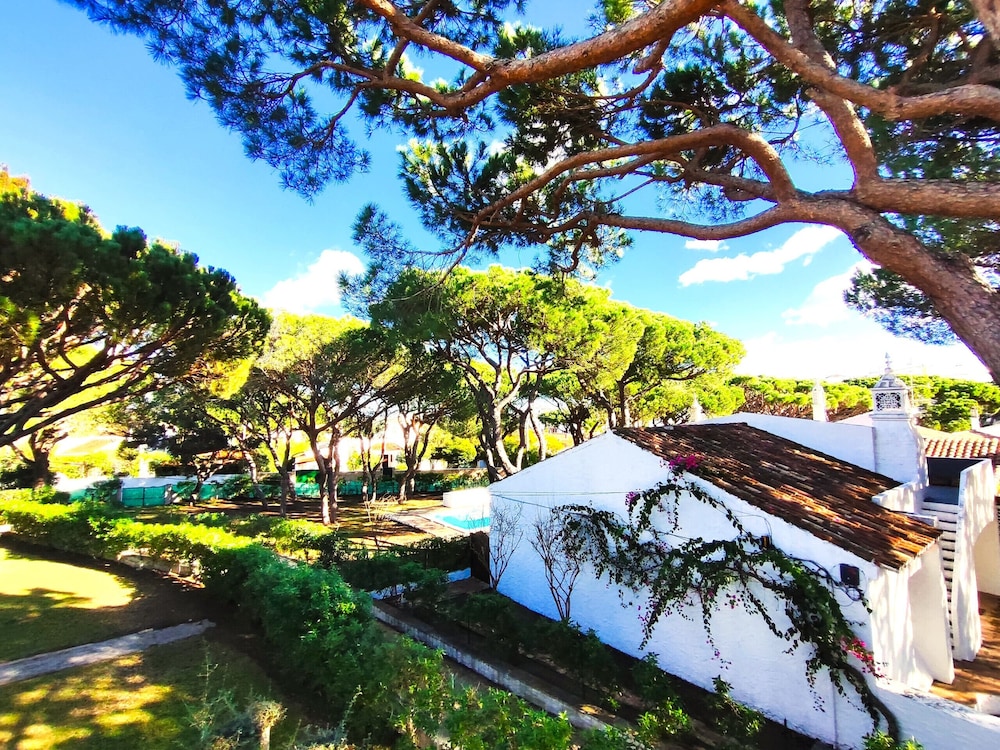 Albufeira Açoteias Villa by Homing