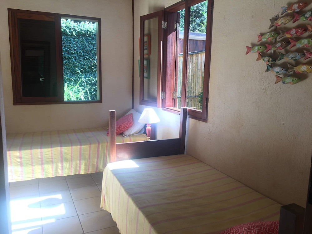 Artes Pé na areia 4suites pisc vista mar