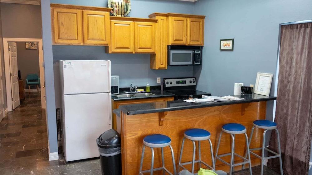 Priced Right Near Beach Well Equipped 2 Bedroom Apts
