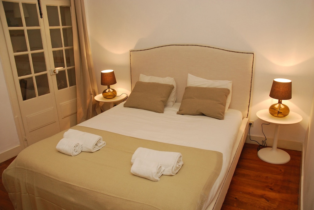 Bairro Alto Apartments by linc
