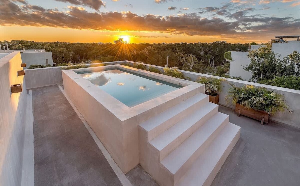 Studio With Great Rooftop Pool