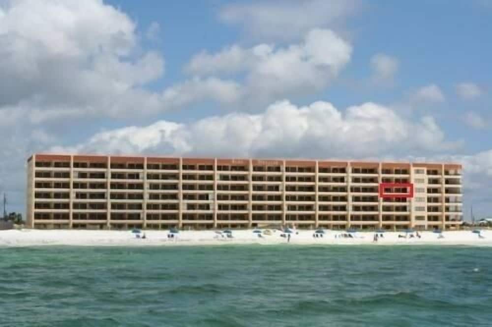 Surf Dweller 502 by Brooks and Shorey Resorts