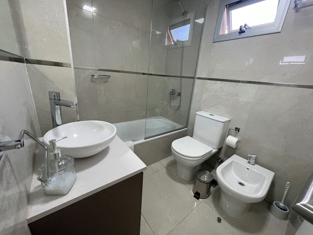 Ayres Suites Moreno