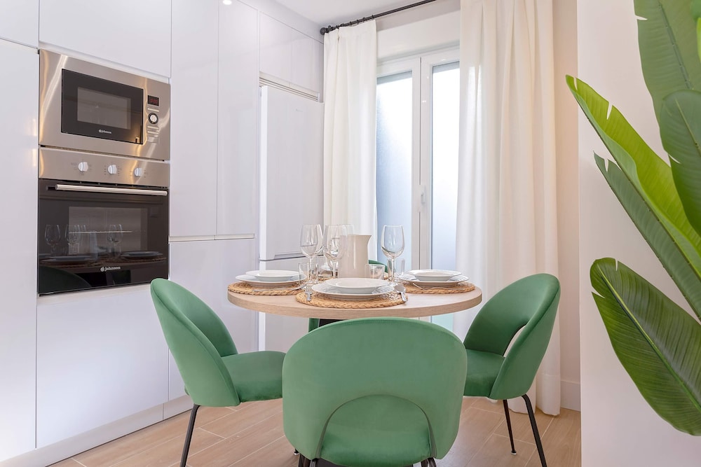 Central Apt. Cordoba. Plaza San Francisco