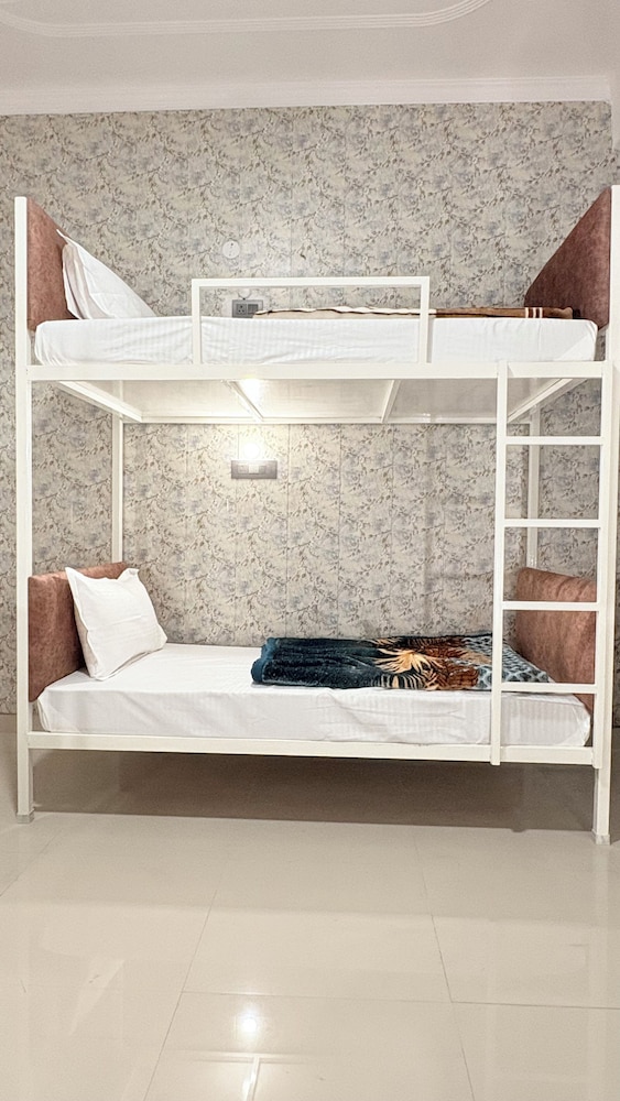 Pinky Home Stay