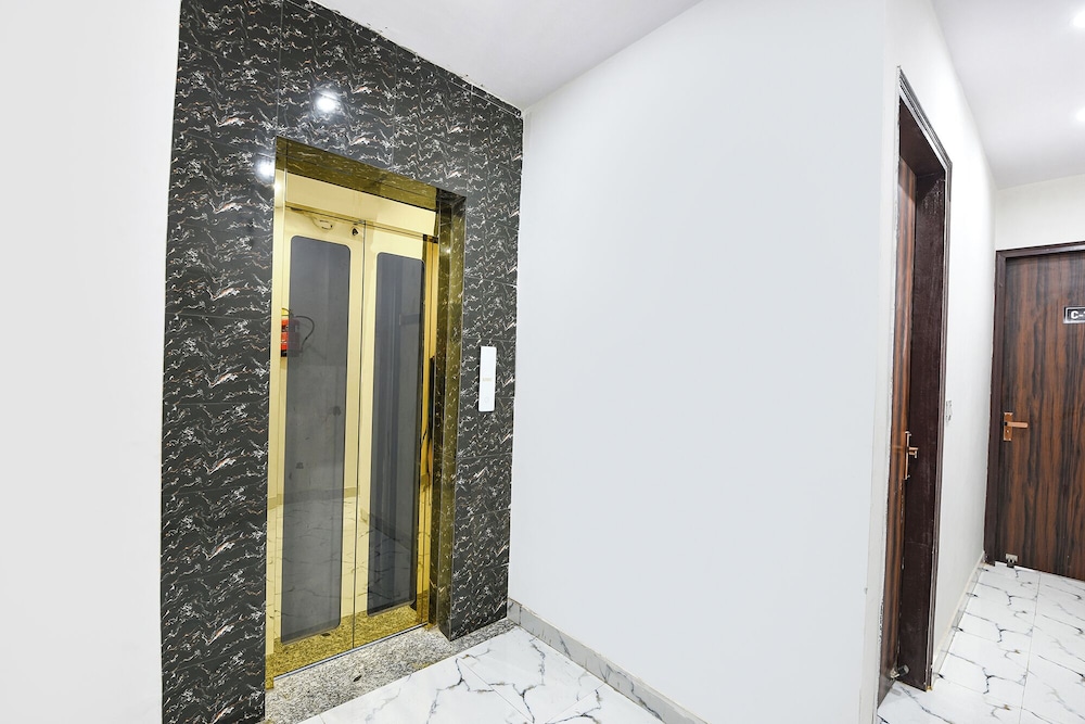 Fabhotel Asp Royal Residency I