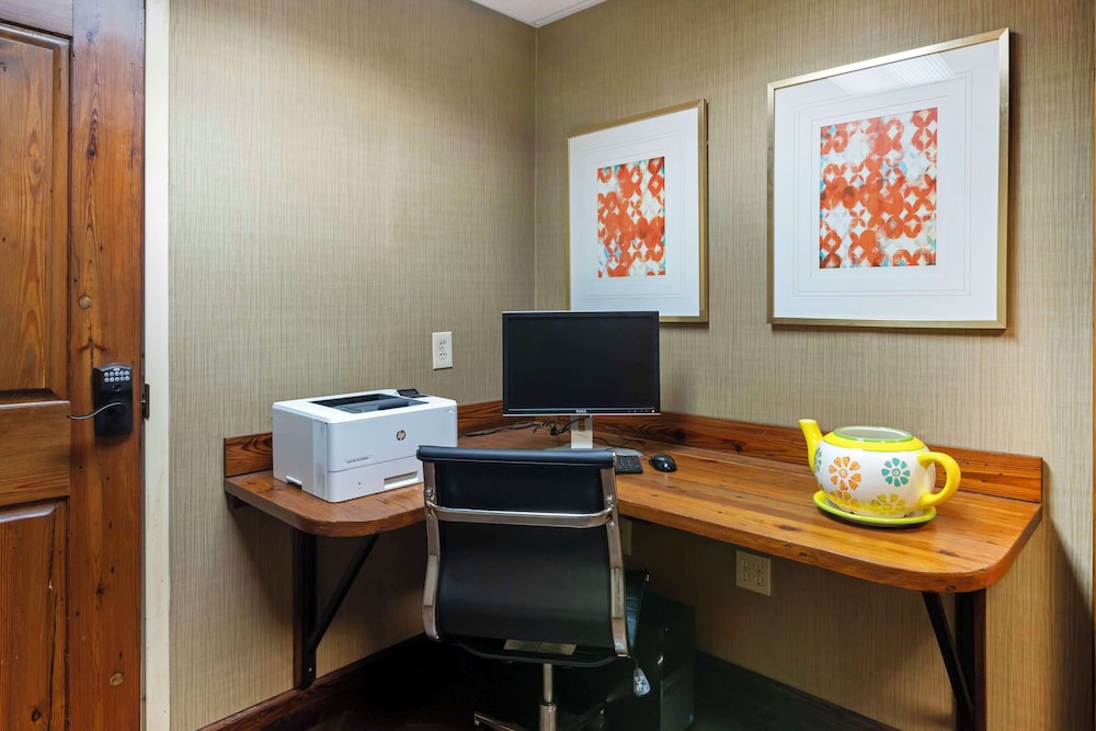 Cordele Vacations - Best Western Colonial Inn - Property Image 4