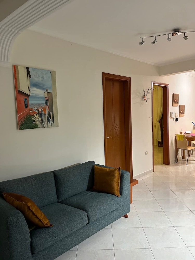 Cozy Apartment in Old Town Ano Polis
