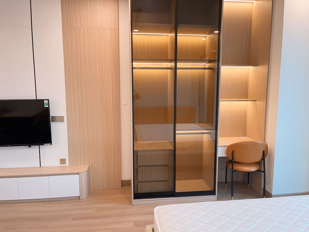 Feria Home - Vinhomes Metropolis Lieu Giai