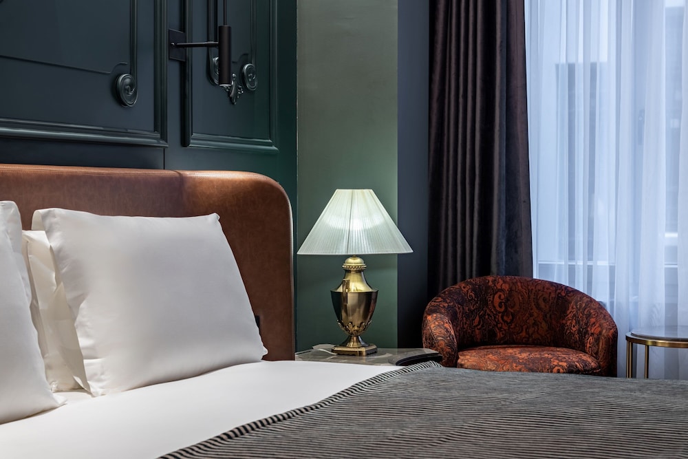 Orient Occident Hotel Istanbul, Autograph Collection 37