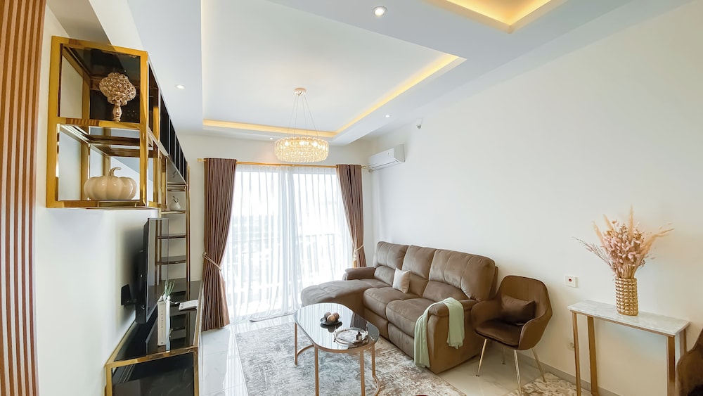 Best Deal and Strategic 3BR Apartment Sky House BSD
