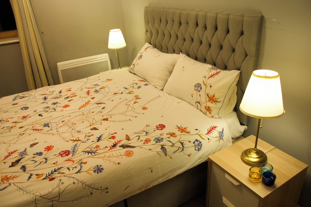 Lux 2 Bed in Canary Wharf Close to Excel & O2