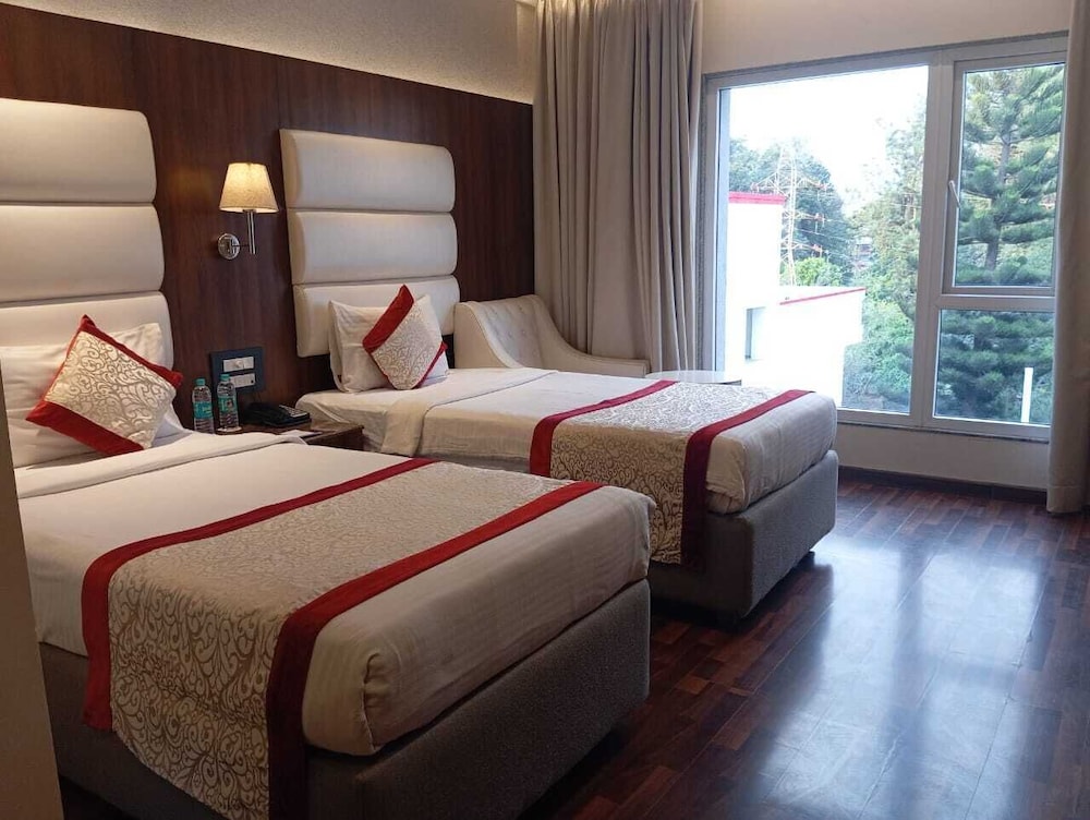 SS LUMINA HOTEL