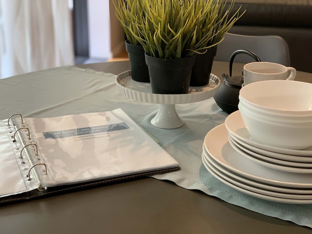 YoHome - Luxury Downtown Apartment