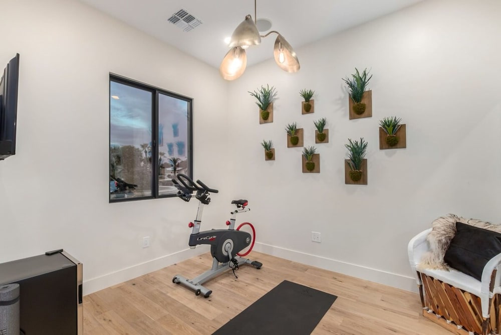 Stonewood Luxe Estate 5 Showers Heated Pool GYM
