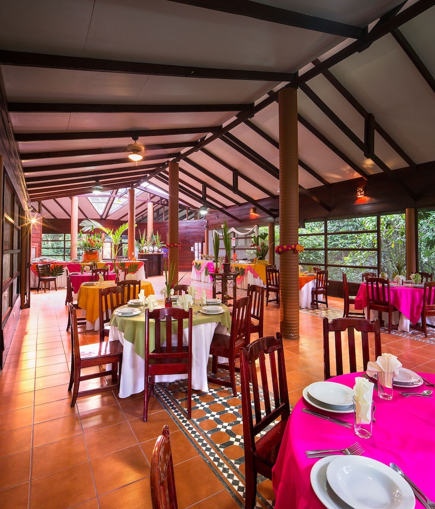 Aninga Lodge