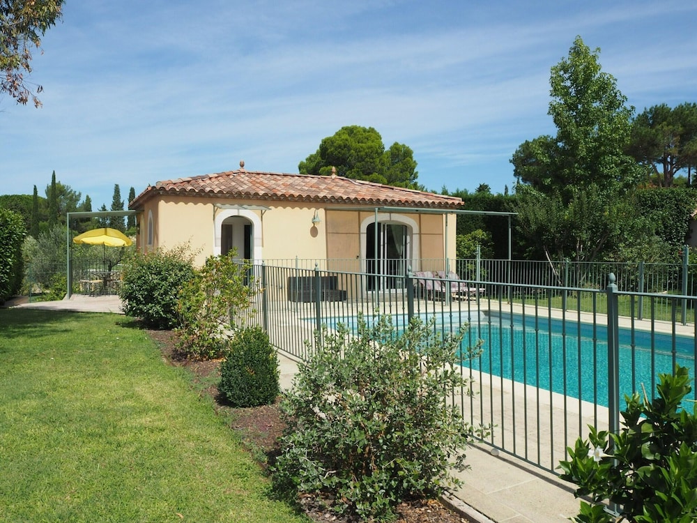 Charming Holiday Villa With Pool photo 2