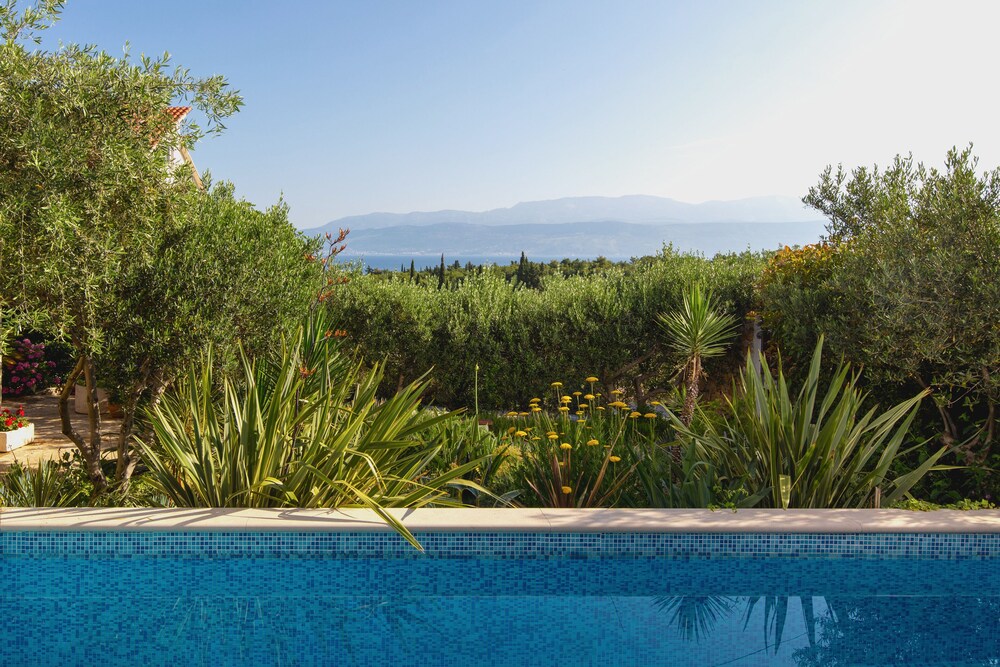 Villa Lukrecia view 3