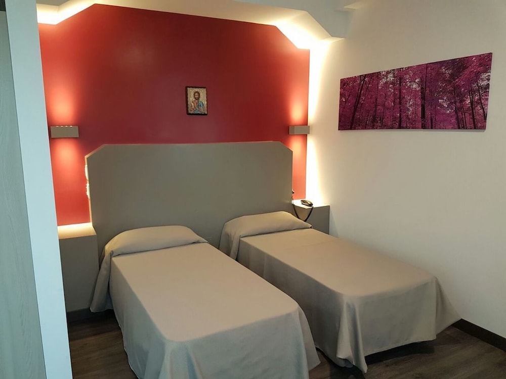 Vatican Area - Hotel Holiday Rooms