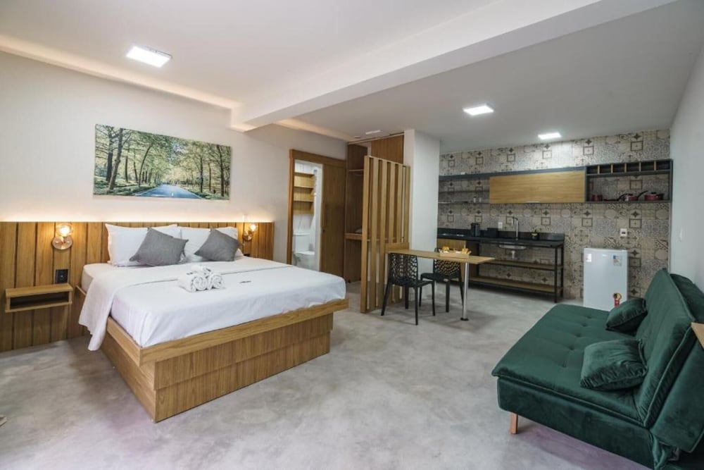 Loft's Green Island