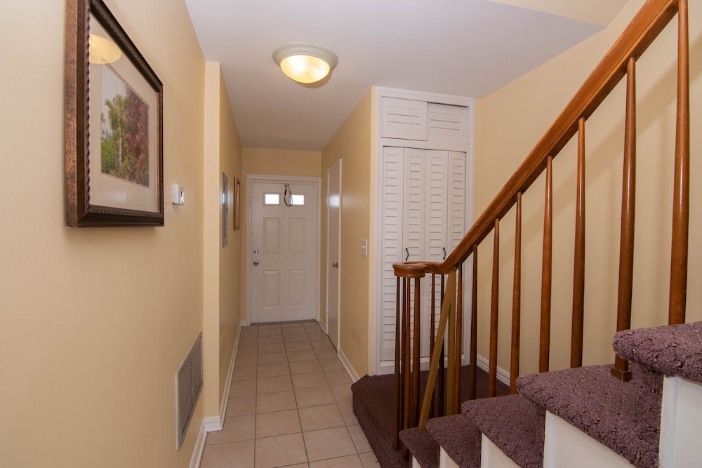 Palm Beach Waterfront Suites