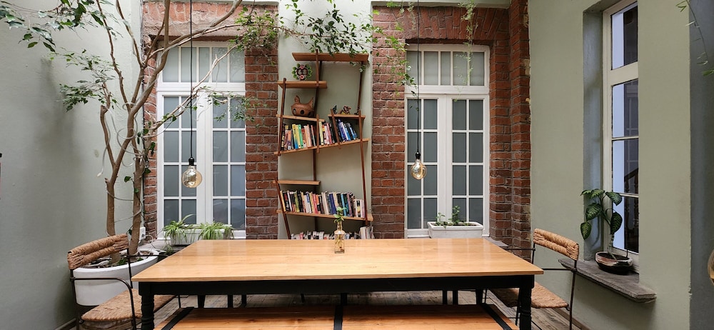 meeting & event spaces