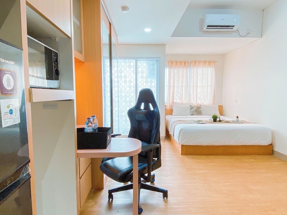 Studio Near Sicc At Royal Sentul Park Apartment