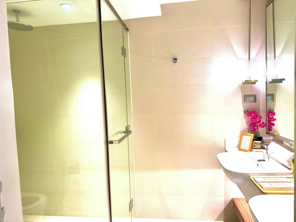 Hotel Residences at Acqua