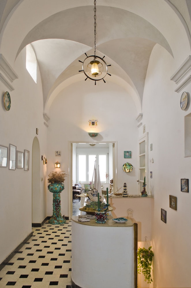 Photo 28