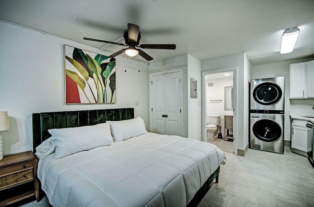 The Admiral Apartments view 3