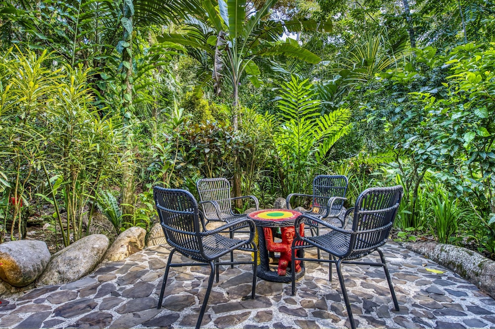 Congo Bongo EcoVillage Costa Rica