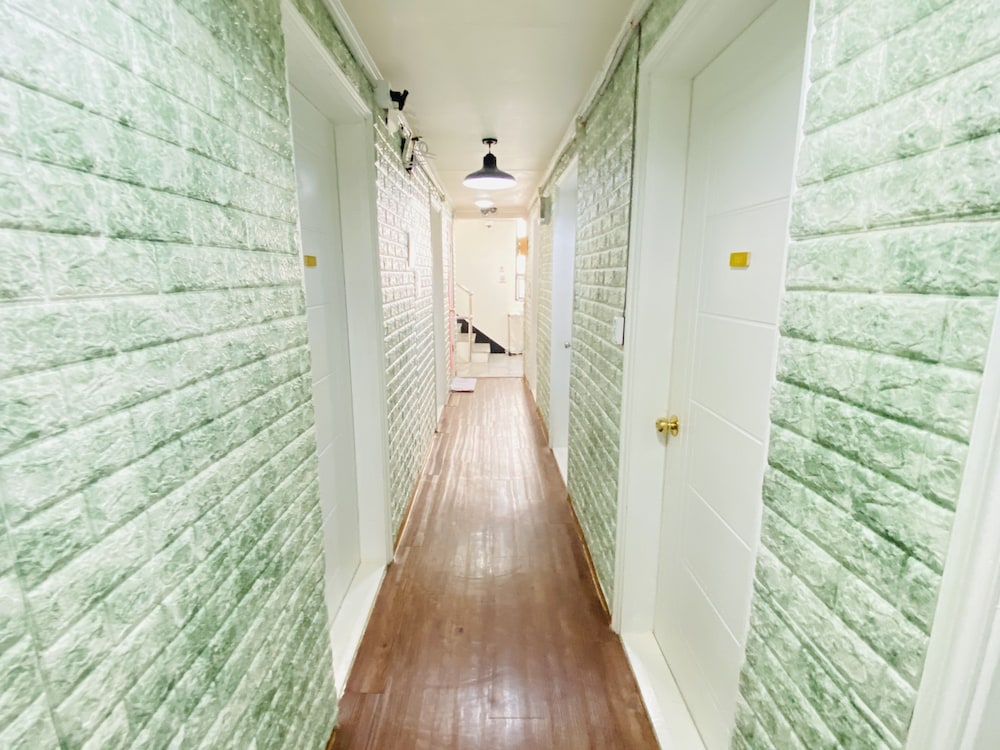 Aroha Guest House