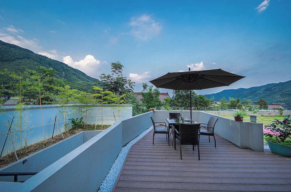 Chuxiu Hot Spring Boutique Homestay
