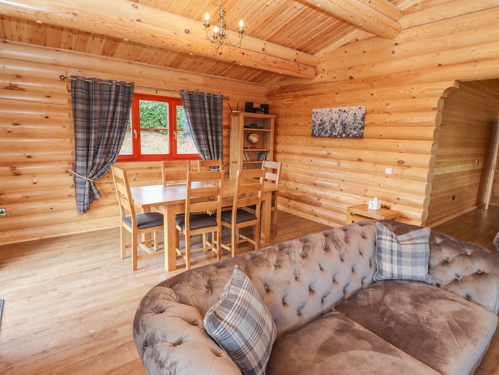 Maple Lodge