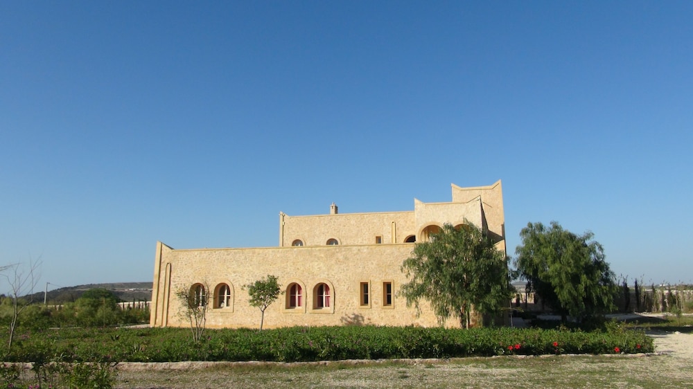 Photo 48