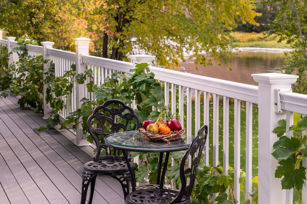 Warm Springs Inn & Winery view 4