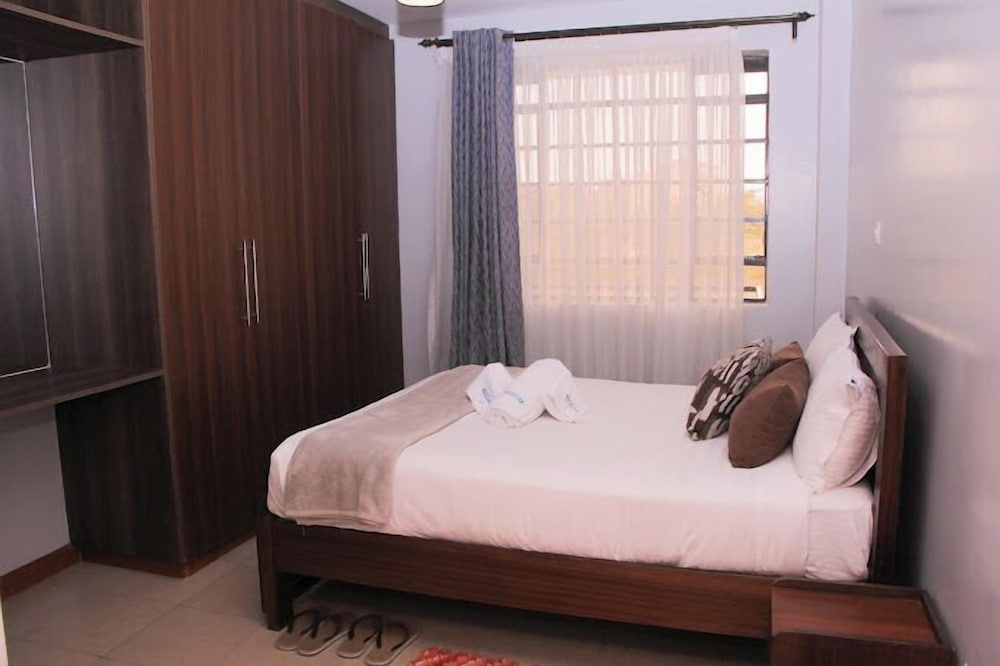 Lux Suites Bida Furnished Apartments