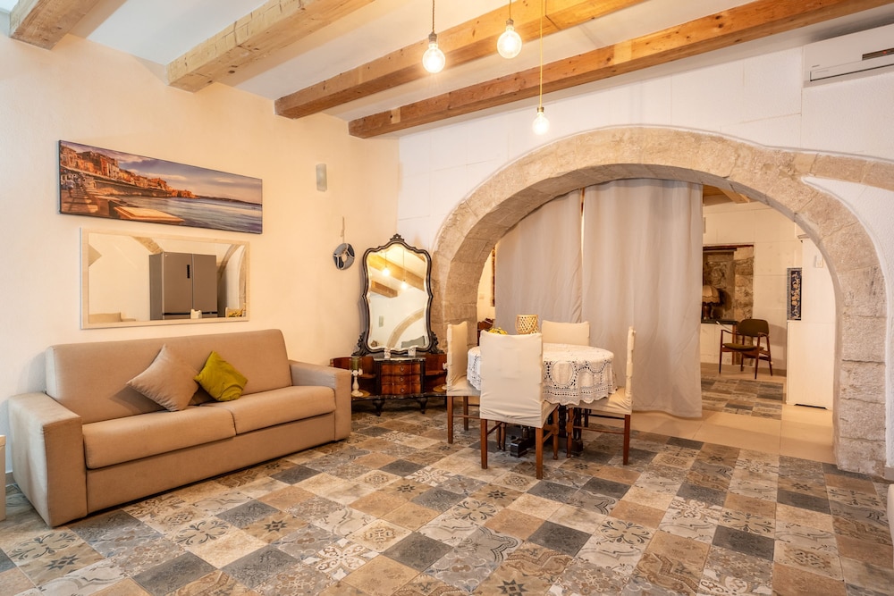 Alice s Studio by Wonderful Italy