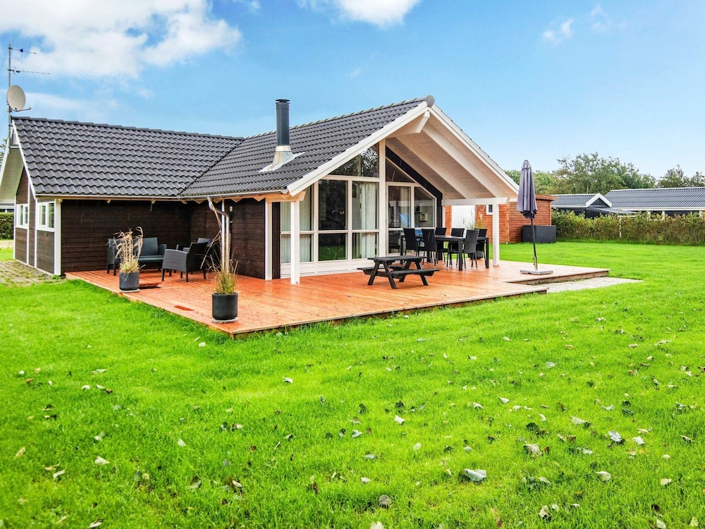 6 Person Holiday Home in Hemmet-by Traum