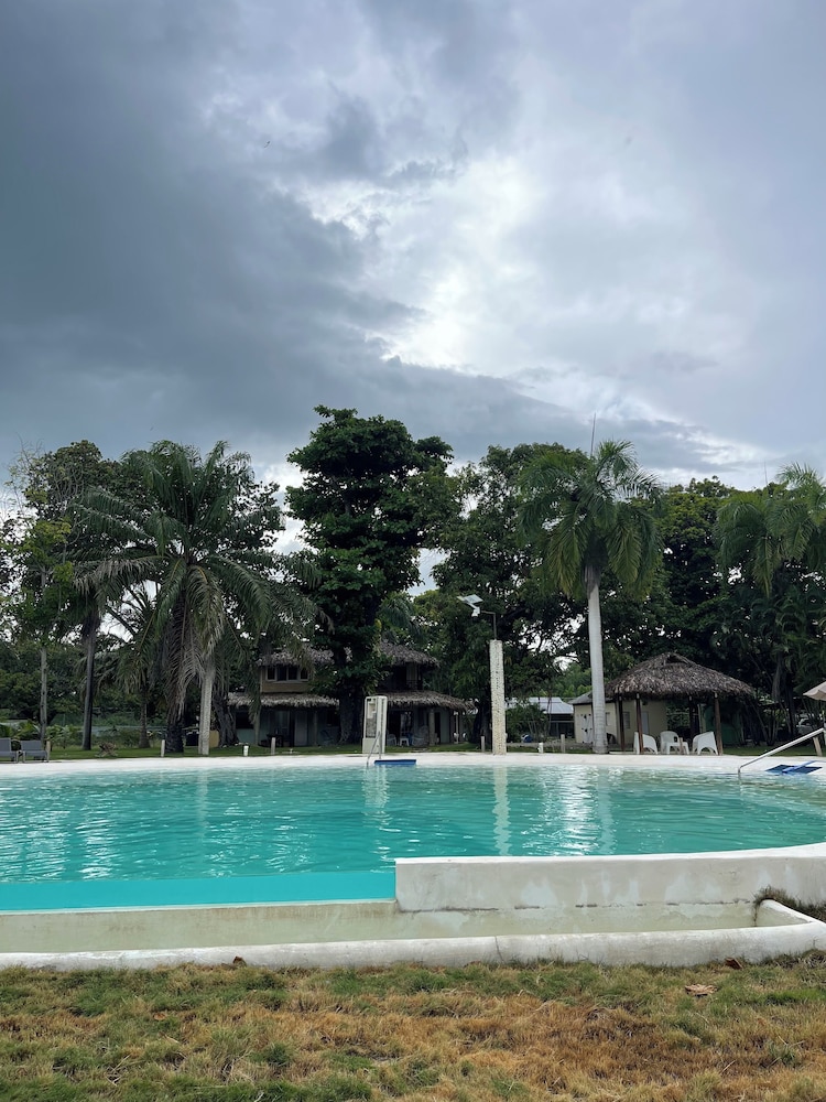 Nizao Beach Lodge