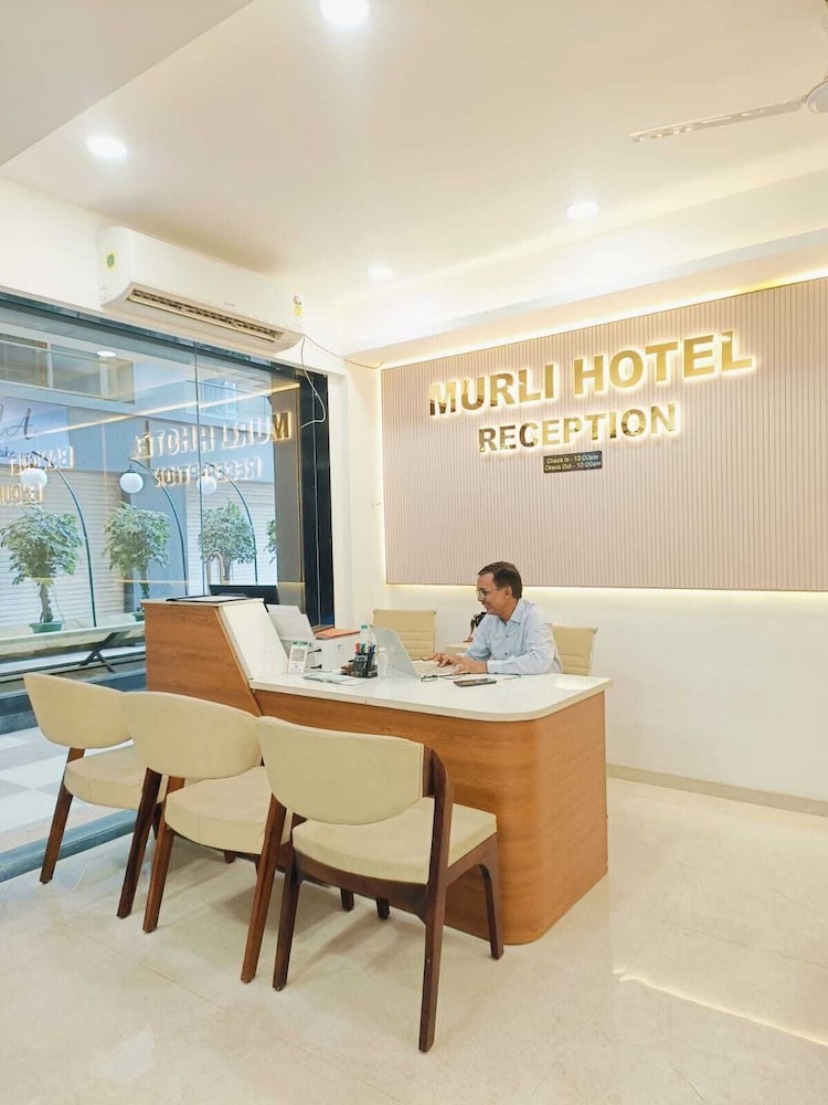 MURLI HOTEL LUXURY ROOMS