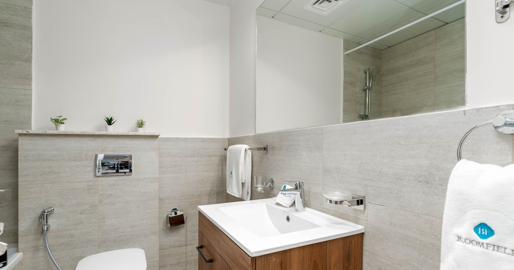 Abu Dhabi Vacations - Deluxe 1 BR in Oasis - 43 - Property Image 7