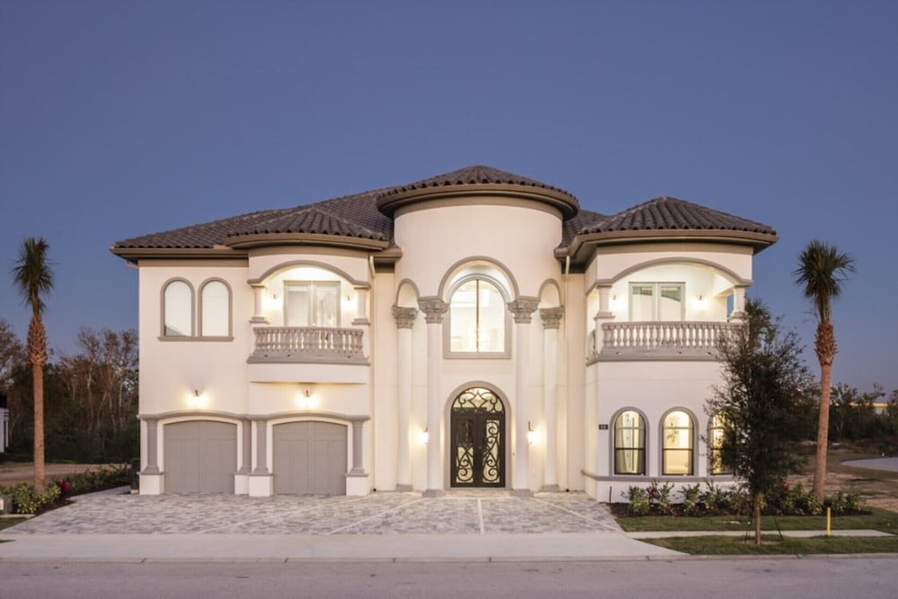 Beautiful Mansion With Private Pool, Close to Disney, Orlando Mansion 1578 - Image 1