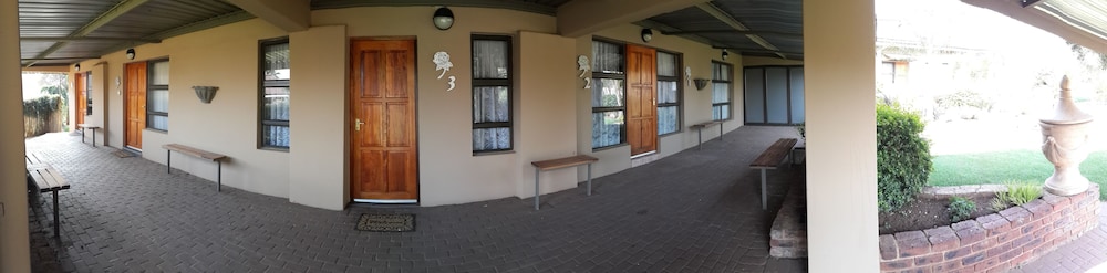 Crystal Rose Lodge