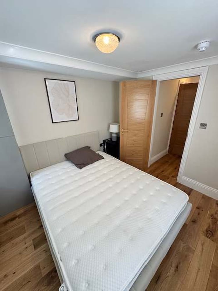 Charming Notting Hill Basement Flat With Garden