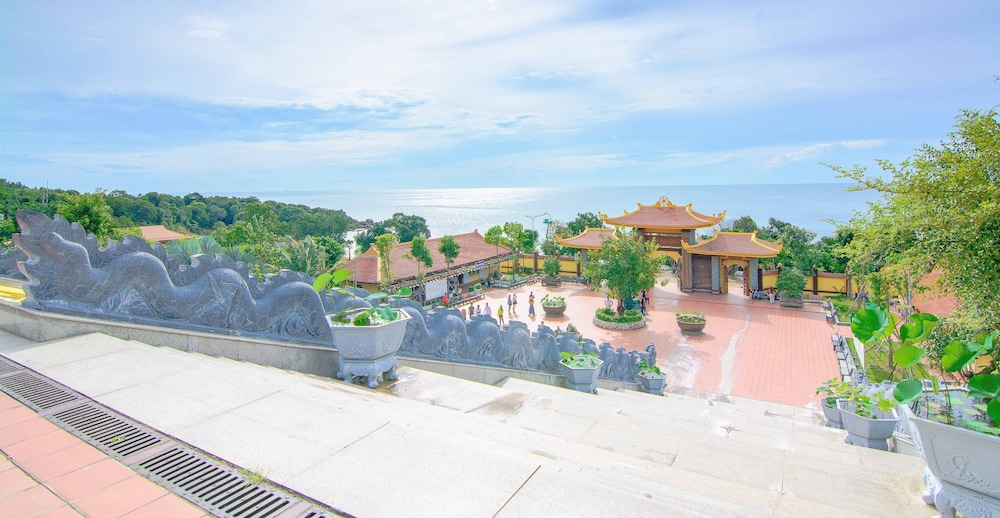 Wanderlust Garden Stay & Cafe
