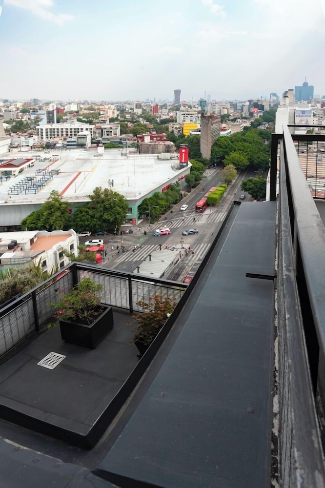 319-PH Luxury 3BR Duplex PH photo 3