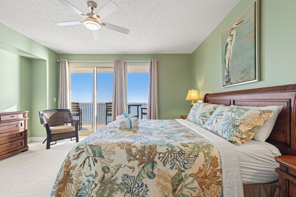 Treasure Tides3br Beachfront Corner Unit Sleeps 8 With Stunning Gulf Views!
