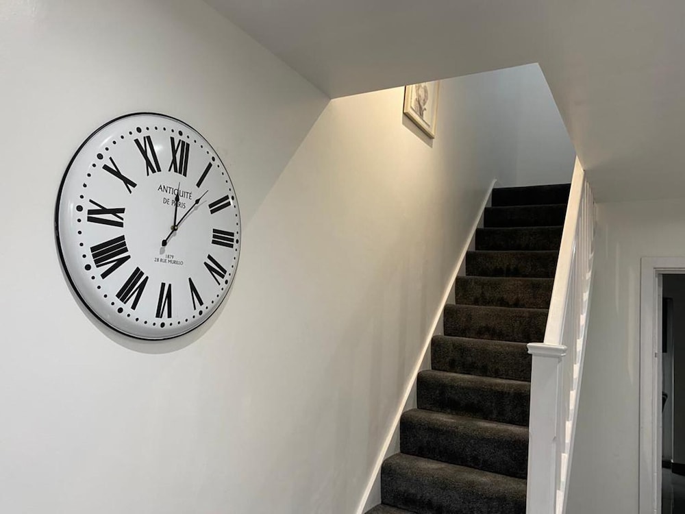 Modern Executive 2-bed Apartment in London