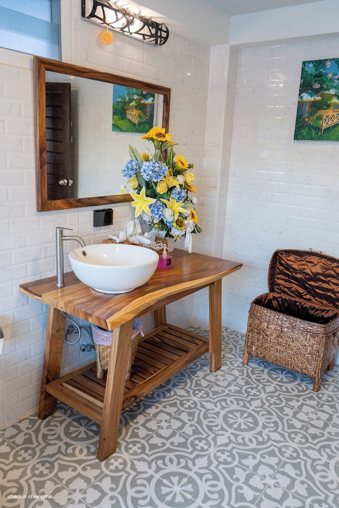 Buffalo Island Resort